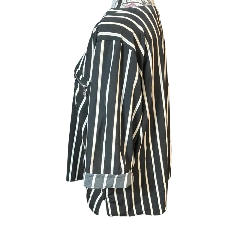 Adrienne Vittadini Black and White Boxy 3/4 Sleeve Blouse - Picture 2 of 7
